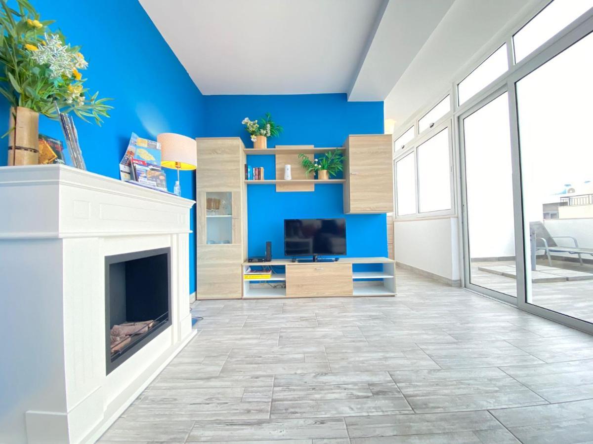 Penthouse "Maltese Scent" Apartment Mellieha Bagian luar foto