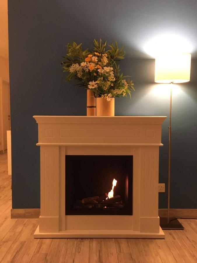 Penthouse "Maltese Scent" Apartment Mellieha Bagian luar foto